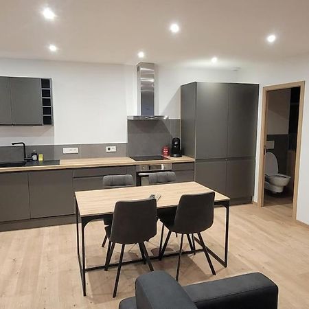 Superbe Appartement T2 Climatise, Idealement Situe Южин Екстер'єр фото