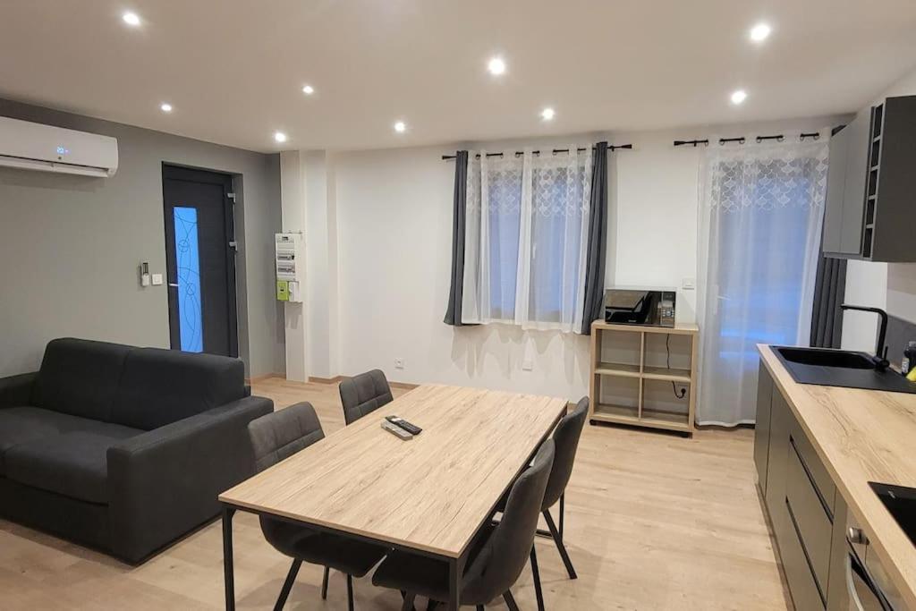 Superbe Appartement T2 Climatise, Idealement Situe Южин Екстер'єр фото