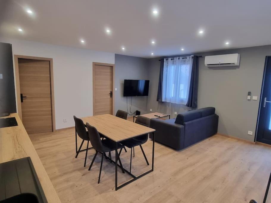 Superbe Appartement T2 Climatise, Idealement Situe Южин Екстер'єр фото